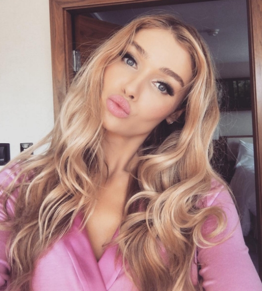 cuoc-song-giau-sang-cua-nu-nguoi-mau-co-than-hinh-boc-lua-10-075158