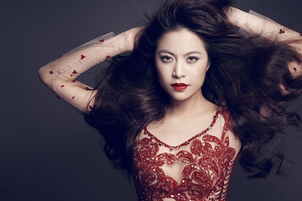 dung-son-do-dep-nhu-hoang-thuy-linh