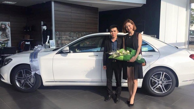 Trước đó, Jennifer Phạm đã sở hữu một xế hộp giá 3,8 tỷ đồng vào tháng 6/2016.