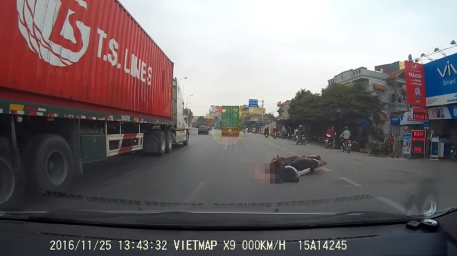 Vụ tai nạn giao thông nghiêm trọng khiến người đàn ộng tử vong tại chỗ.