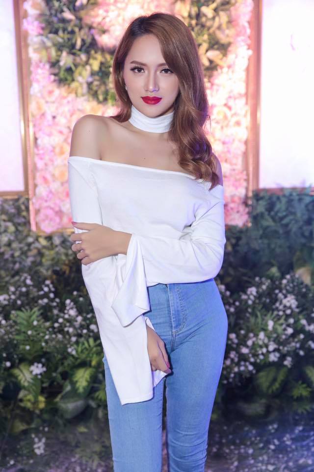 Hương Giang Idol được biết đến là một trong những nữ ca sĩ giữ được sức nóng của mình khi bước ra từ chương trình truyền hình thực tế.