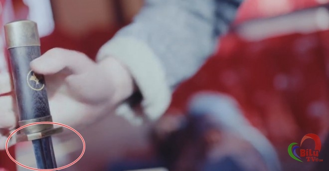 Trường hợp này không chỉ xảy ra một lần, nhà sản xuất khá bất cẩn khi không để ý những chi tiết nhỏ như vậy.