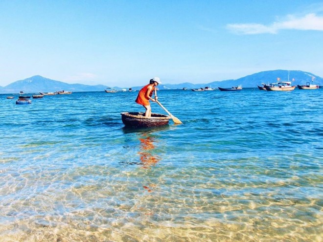 Nếu có cơ hội, các bạn có thể hòa mình với biển ở Điệp Sơn trước khi đến với Phú Yên.