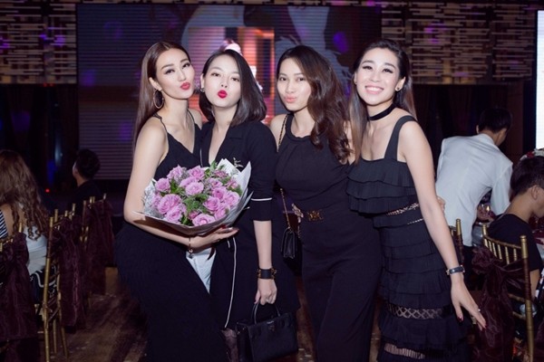 một số trang tin và mạng xã hội tại đây đã dành cơn mưa lời khen cho Khánh My và nhận xét cô có nét đẹp giống Củng Lợi, Chương Tử Di.