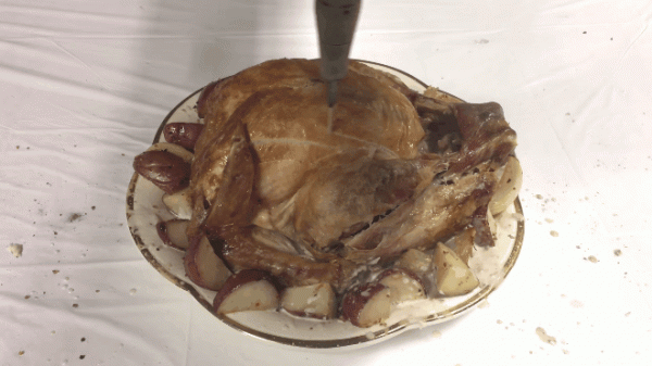 Nước mới chính là thứ có thể cưa đôi hay 'chặt chém' mọi thứ Ảnh 2