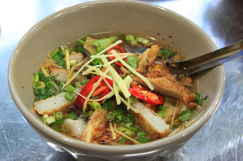 4-banh-canh-cha-ca-9068-1480420261