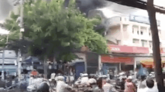 Cháy nổ lớn ở cửa hàng xăng dầu Sài Gòn Ảnh 2