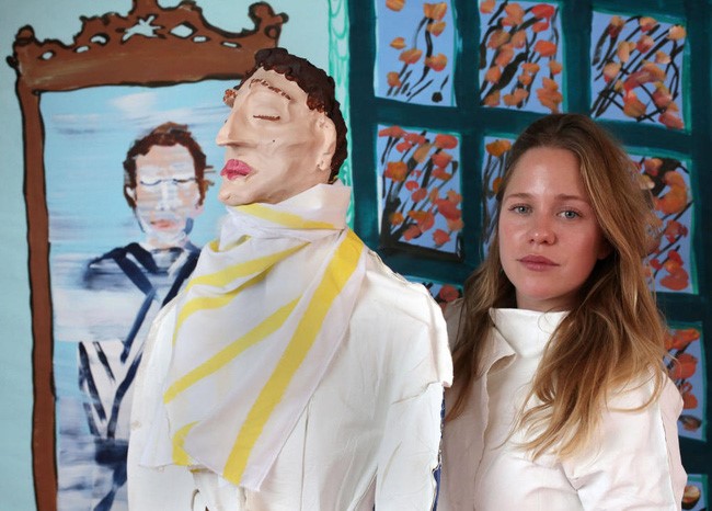 Đặc biệt, sau khi đến dự hôn lễ của người quen, cô lại tiếp tục phải nghe những câu than phiền kiểu như "độc thân là lãng phí thời gian".