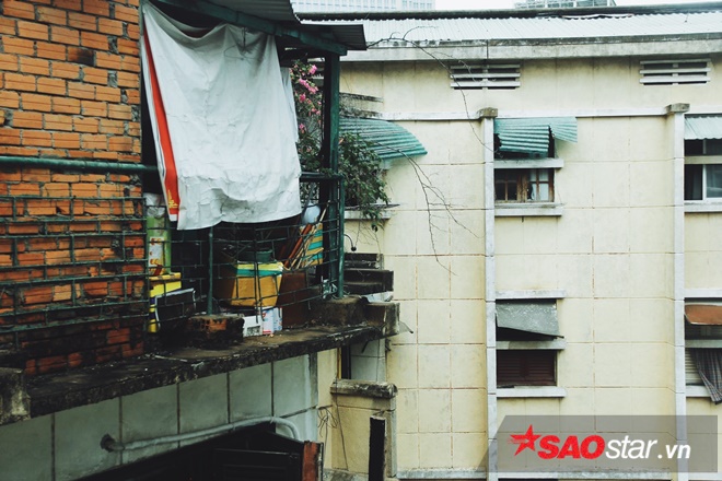 Mỗi một ô cửa sổ lại chứa trong nó một cuộc đời khác nhau