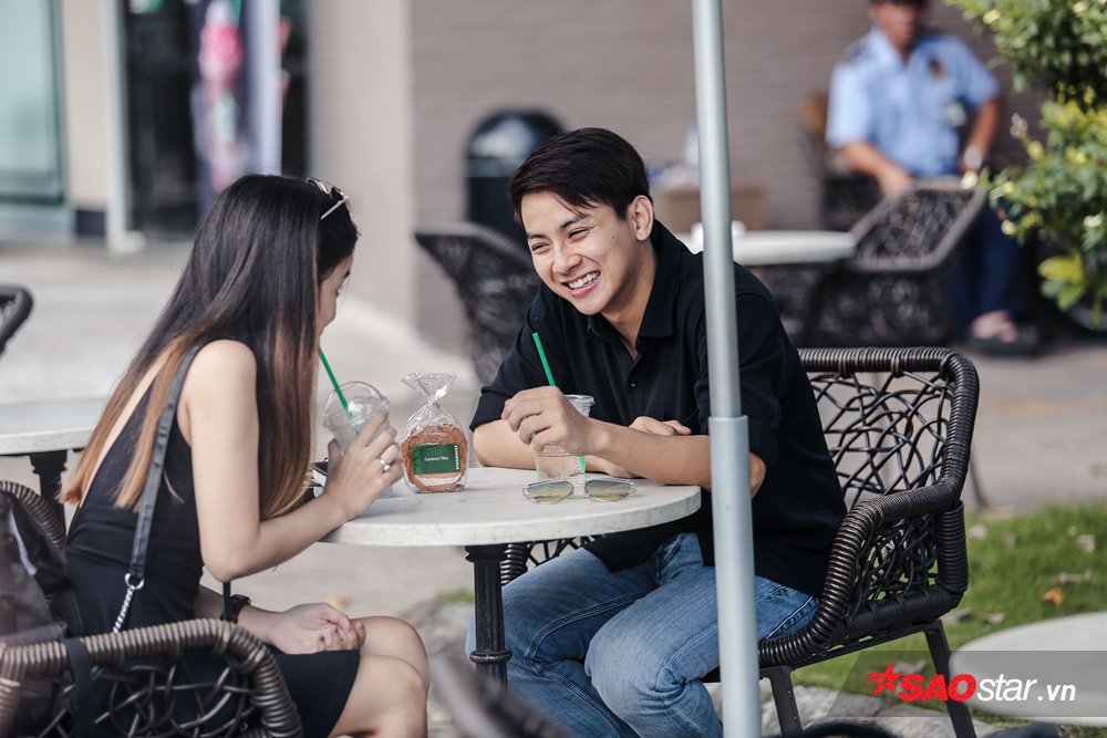 Cặp đôi đã có khoảng thời gian 5 năm bên nhau. Hoài Lâm từng tiết lộ, lần đầu anh gặp Bảo Ngọc là ở nhà hát thành phố.