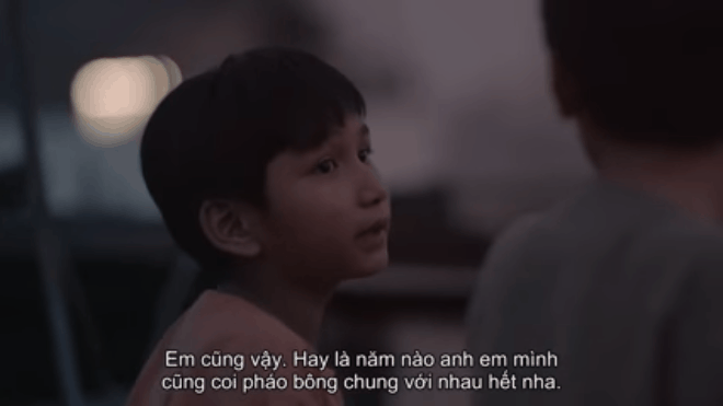 Cô gái nhỏ tìm lại ký ức của ba và chú với lời hứa cùng nhau xem pháo bông đêm giao thừa Ảnh 2