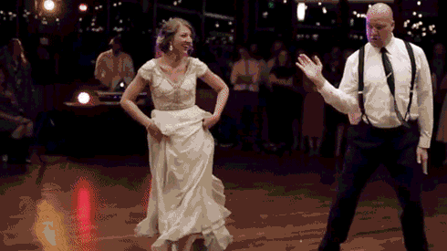 Điệu nhảy 'bá đạo' của cha và con gái khiến ai cũng phải đứng bật dậy vì thích thú Ảnh 2