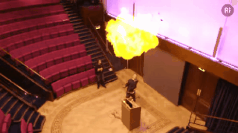 Nổ bóng bay hydro trong xe ô tô: Tai nạn kinh hoàng từ những quả bóng tưởng như vô hại Ảnh 2