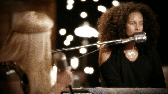 The Voice Mỹ: Fan 'bấn loạn' với màn kết hợp quá hoàn hảo của bộ tứ quyền lực trước giờ lên sóng Ảnh 2