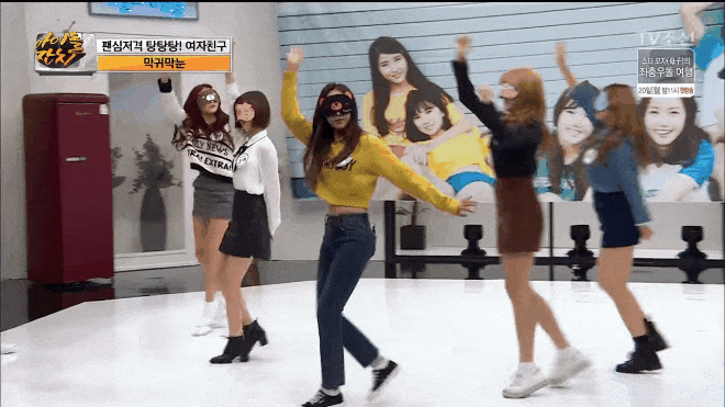 Đố bạn bịt mắt mà có thể nhảy 'điêu luyện' như các cô nàng GFRIEND Ảnh 2