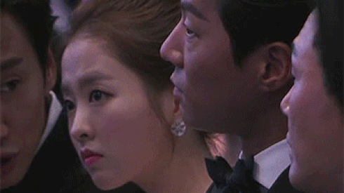 Fan sốc với thái độ lạnh lùng, thờ ơ của Park Bo Young khi Kwang Soo cố gắng bắt chuyện Ảnh 2