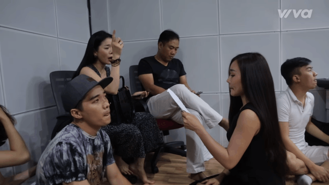 Không chỉ lo cho trò cưng, Lệ Quyên còn tận tình hướng dẫn thí sinh đội HLV Quang Lê Ảnh 2