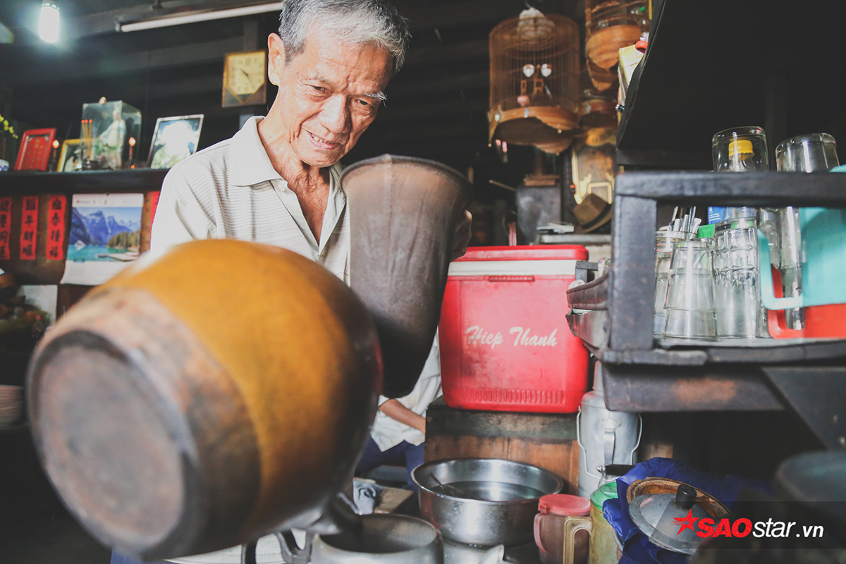 'Sài Gòn cà phê sữa đá, vẫn mãi như thế, ai uống hay chưa?' Ảnh 4