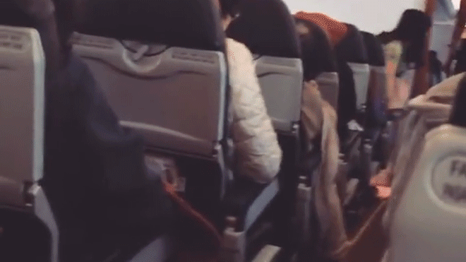 Máy bay Air Asia rung lắc liên tục 'như máy giặt' khiến hành khách hoảng loạn Ảnh 2