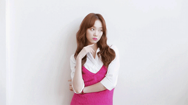 Lee Sung Kyung ơi cứ tóc dài gợn nhẹ, biểu cảm đáng yêu thế này thôi cũng đủ đốn gục hàng triệu trái tim rồi Ảnh 2