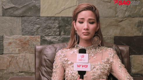 Hoàng Thùy nghẹn ngào bật khóc khi được hỏi có thất vọng với quyết định của HLV Lukkade? Ảnh 2