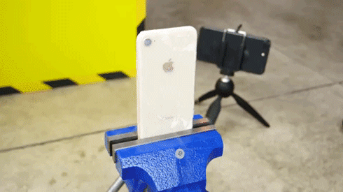 Tuyển tập tất cả thể loại phá tan tành iPhone 8, giải đáp thỏa đáng về chất lượng độ bền của Apple Ảnh 2