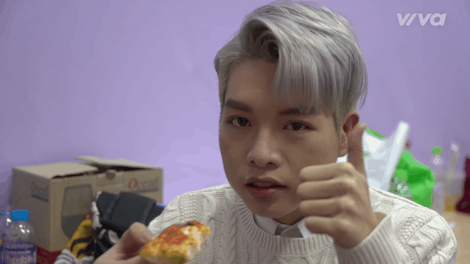 Cười ngất với cách Đức Phúc hướng dẫn 'ăn duyên dáng' trong hậu trường Cặp đôi hoàn hảo 2017 Ảnh 2