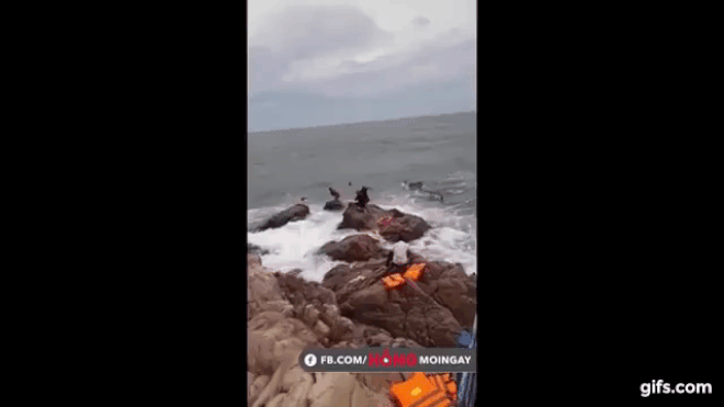 Cư dân mạng 'ném đá' chú rể vì đã ngồi yên khi cô dâu rơi xuống biển suýt chết. Sự thật là gì? Ảnh 2