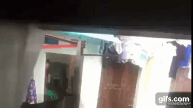 Clip gây phẫn nộ: Cô giáo mầm non đánh đập con chồng dã man Ảnh 2