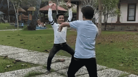 Tròn mắt xem giới trẻ Việt Nam chinh phục thành công trò thách đấu hot nhất Noel này! Ảnh 2