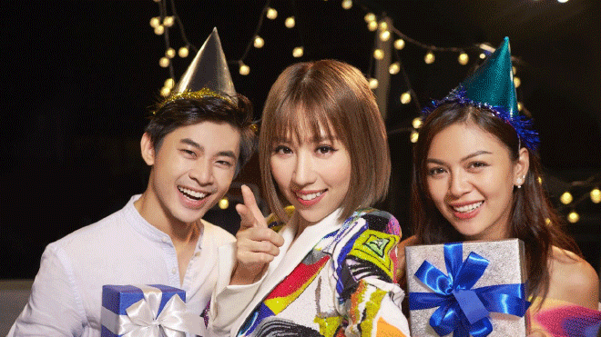 Muốn thoát kiếp FA trong mùa lễ hội thì 'bơi' vào đây! Ảnh 2