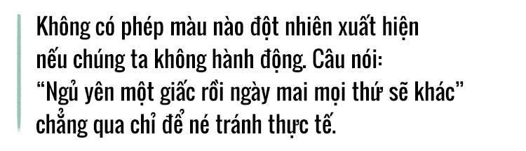 Cậu bé tự kỷ trở thành họa sĩ nhí nổi tiếng và hành trình 13 năm đầy nỗ lực của cặp vợ chồng KTS - giảng viên ở Hà Nội Ảnh 7