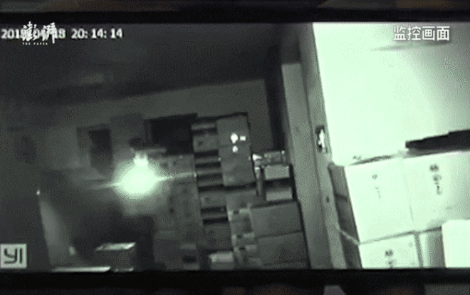 Tên trộm hài hước: Vái Thần Tài trước, lấy đồ sau Ảnh 2