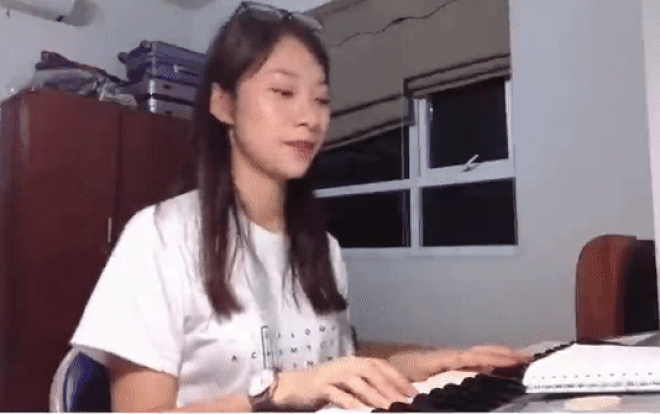 'Hotgirl 7 thứ tiếng' Khánh Vy cover 'Bùa Yêu' phiên bản rap tiếng Anh cực chất Ảnh 2
