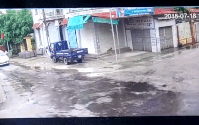 Chạy xe máy tốc độ cao, nam thanh niên bị hất văng, tử vong sau va chạm với ô tô Ảnh 2