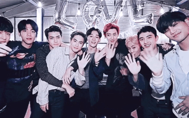 Lộ văn bản chương trình biểu diễn với 9 thành viên, Lay sẽ trở lại cùng EXO sau 3 năm vắng bóng? Ảnh 2