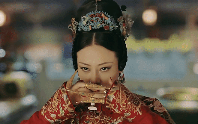 Ai cũng thấy phi tần trong Diên Hi công lược đeo nhẫn móng tay nhưng mấy người biết tác dụng của nó Ảnh 2