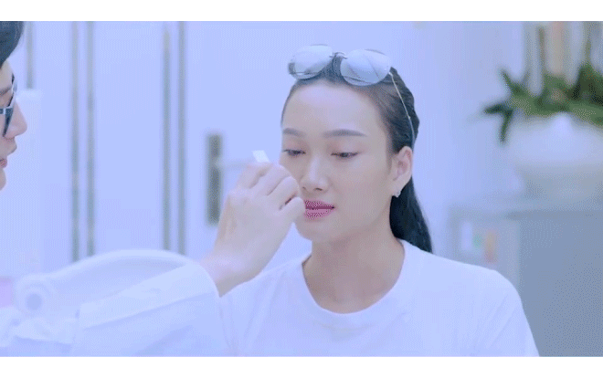 Dược sĩ Tiến chăm chút da dẻ, tút tát nhan sắc cho các thí sinh Siêu mẫu cực có tâm Ảnh 2