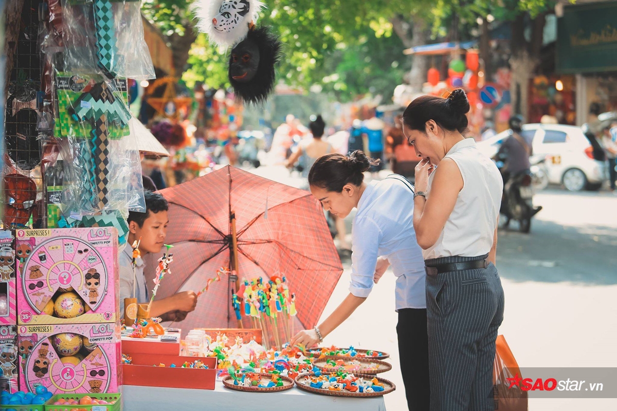 Lên phố Hàng Mã ngay thôi, không khí trung thu đã ngập tràn với sắc màu rực rỡ đẹp như mơ rồi đấy! Ảnh 4