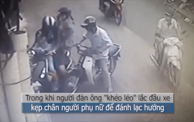 Phẫn nộ cặp đôi trung tuổi dàn cảnh ép xe để móc túi 2 mẹ con quá tinh vi giữa đường Ảnh 2