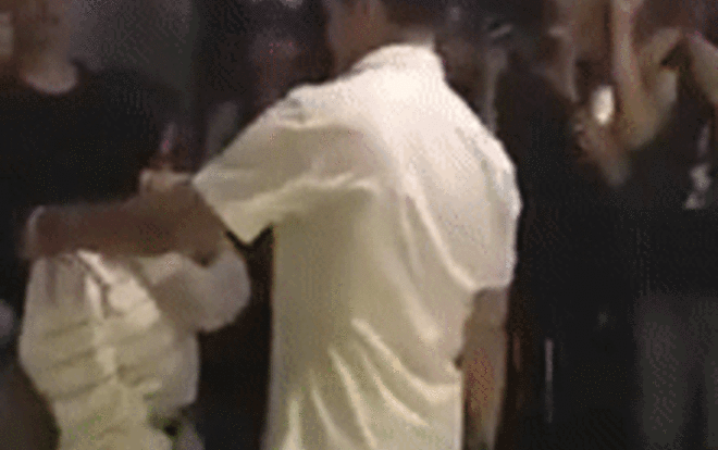 Màn tỏ tình ngọt như mía lùi tưởng đã thành công, ai ngờ 4 giây cuối đã ‘đập tan mọi hy vọng’ Ảnh 2