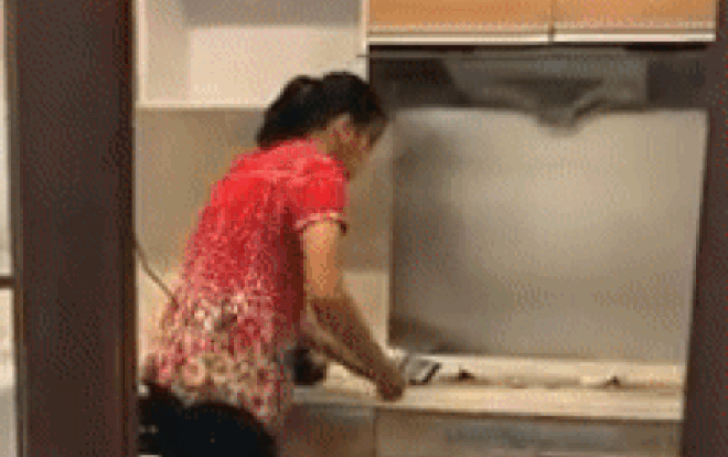 Nấu ăn kiểu 'mất não': Rán trứng vứt cả lòng trắng lòng đỏ chỉ giữ lại mỗi vỏ nhưng vẫn ăn được nhờ điều này! Ảnh 2