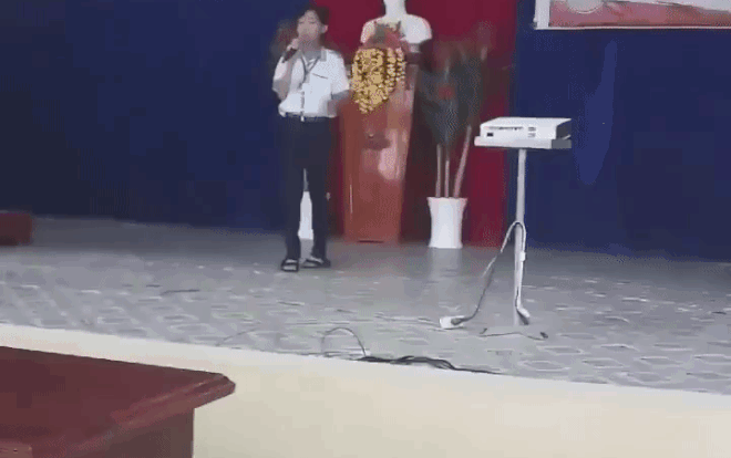 Clip nam sinh đơn độc cover hit Ddu-Du Ddu-Du của Black Pink khiến dân mạng cười không nhặt được miệng Ảnh 2