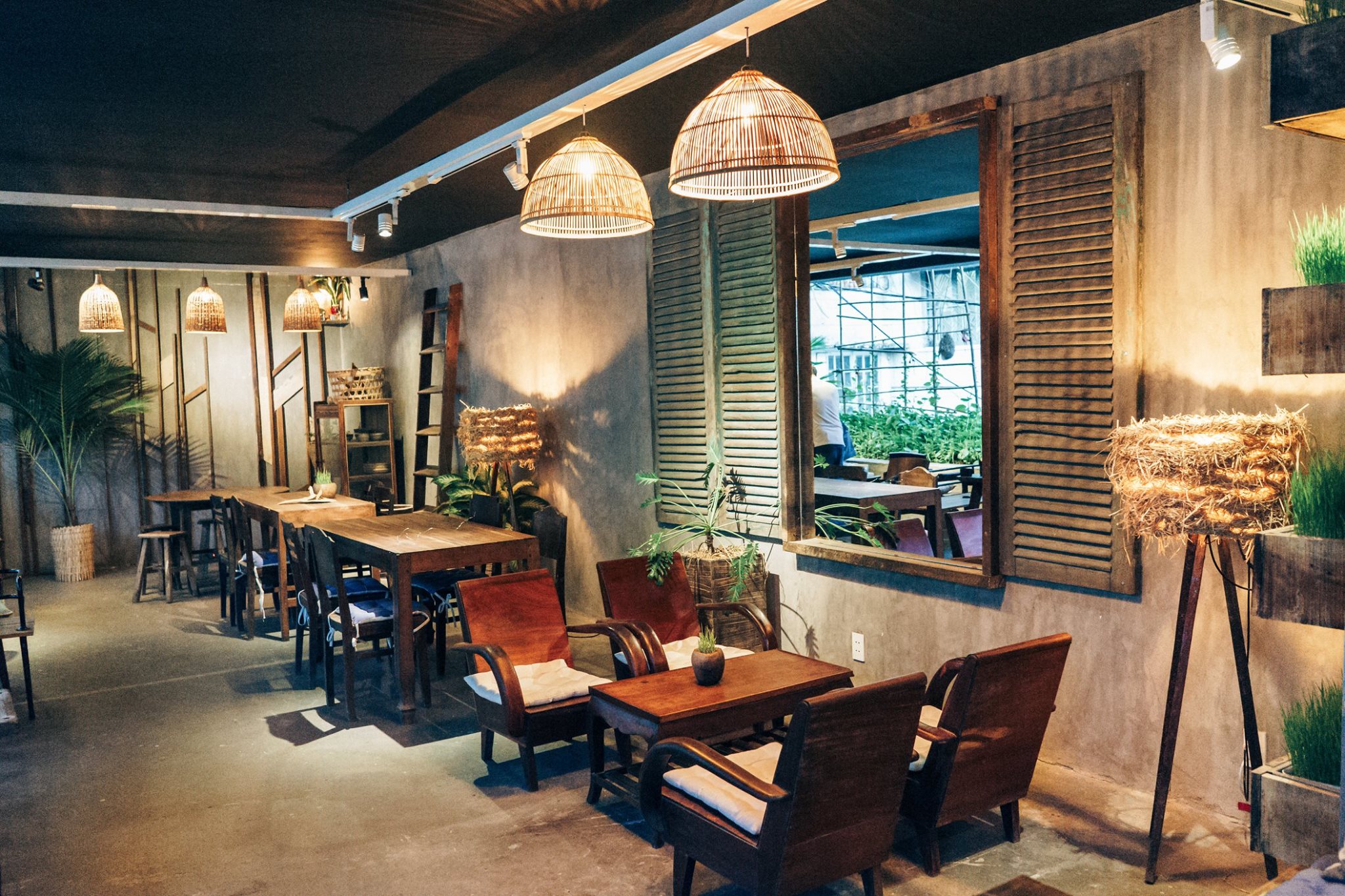 Hoài niệm về Sài Gòn xưa cũ, những quán cafe này vẫn âm thầm 'nuôi nấng' ký ức mỗi chúng ta Ảnh 22