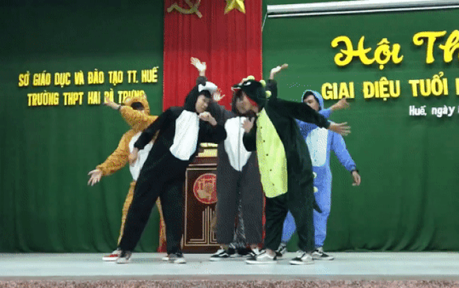 Nhóm nam sinh Huế cover hit của SNSD gây bão dù vũ đạo không chuyên nhưng đáng yêu hết phần thiên hạ Ảnh 2