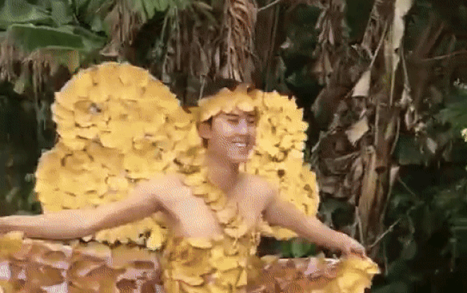 Sốt rần rần với 'thiên thần Victoria's Secret' phiên bản cây nhà lá vườn có khả năng catwalk 'thần sầu' Ảnh 2