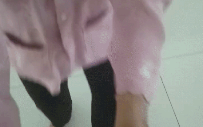 Rưng rưng xem clip bà ngoại dúi tiền cho cháu mỗi lần đi học xa trở về nhà Ảnh 2