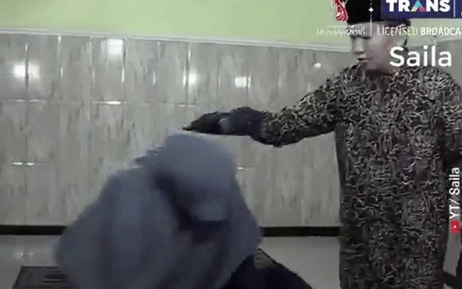 Indonesia: 'Chữa bệnh' cho người đồng tính bằng 'phép trừ quỷ' Ảnh 2