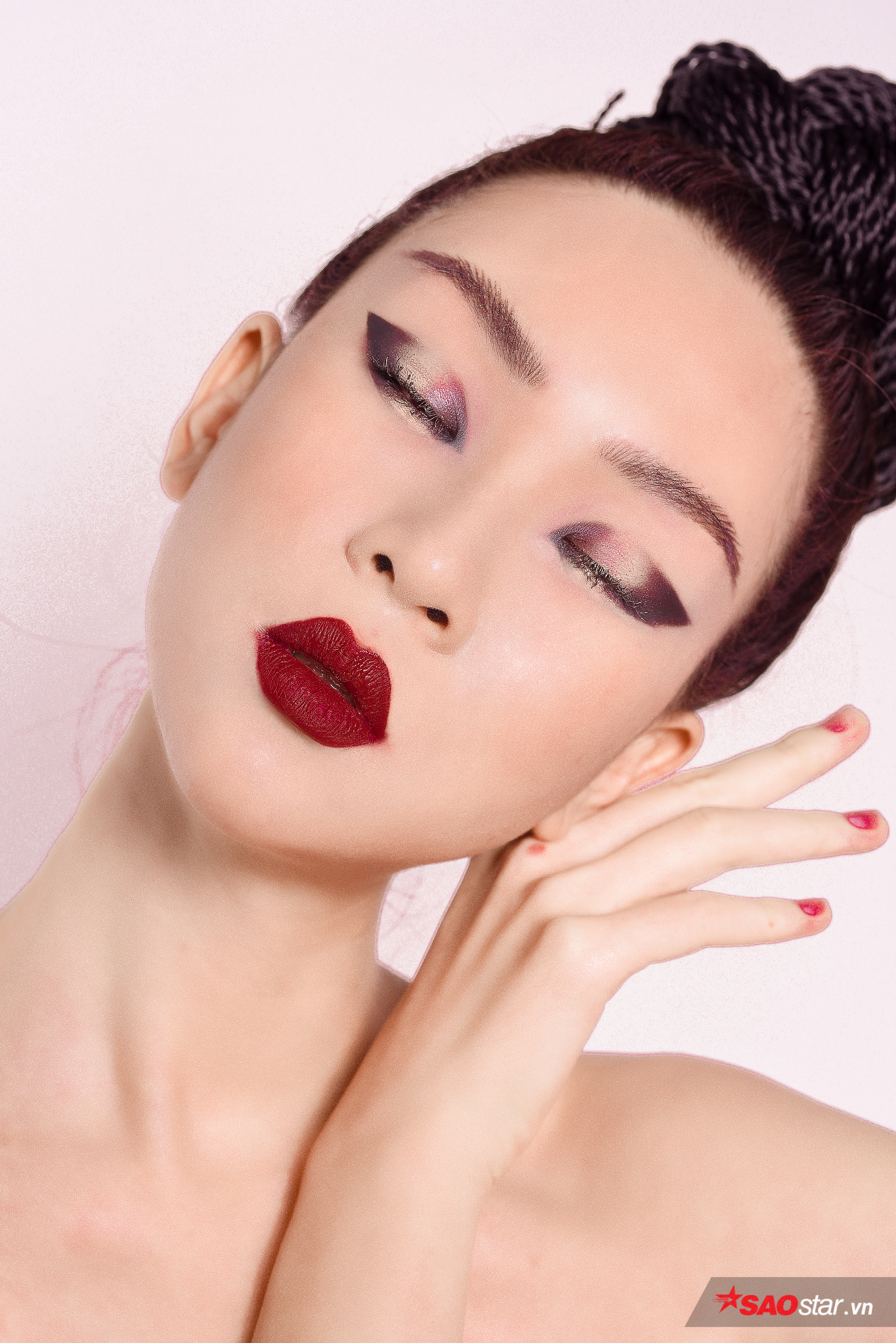 Trầm trồ với với loạt ảnh beauty ấn tượng của Đông Hạ - thí sinh high fashion nhất Siêu mẫu Việt Nam 2018 Ảnh 9