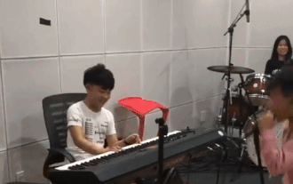 'Cười lăn' cùng 'Lạc trôi' phiên bản 'treo họng' của Anh Tuấn - Minh Chiến - Xuân Phương và Hà Quỳnh Như Ảnh 2